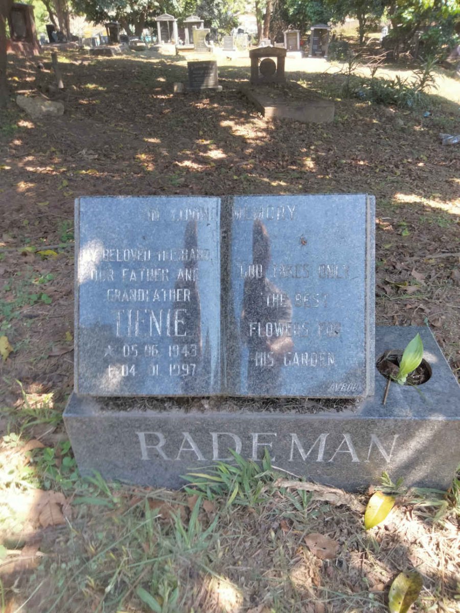 RADEMAN Tienie 1943-1997
