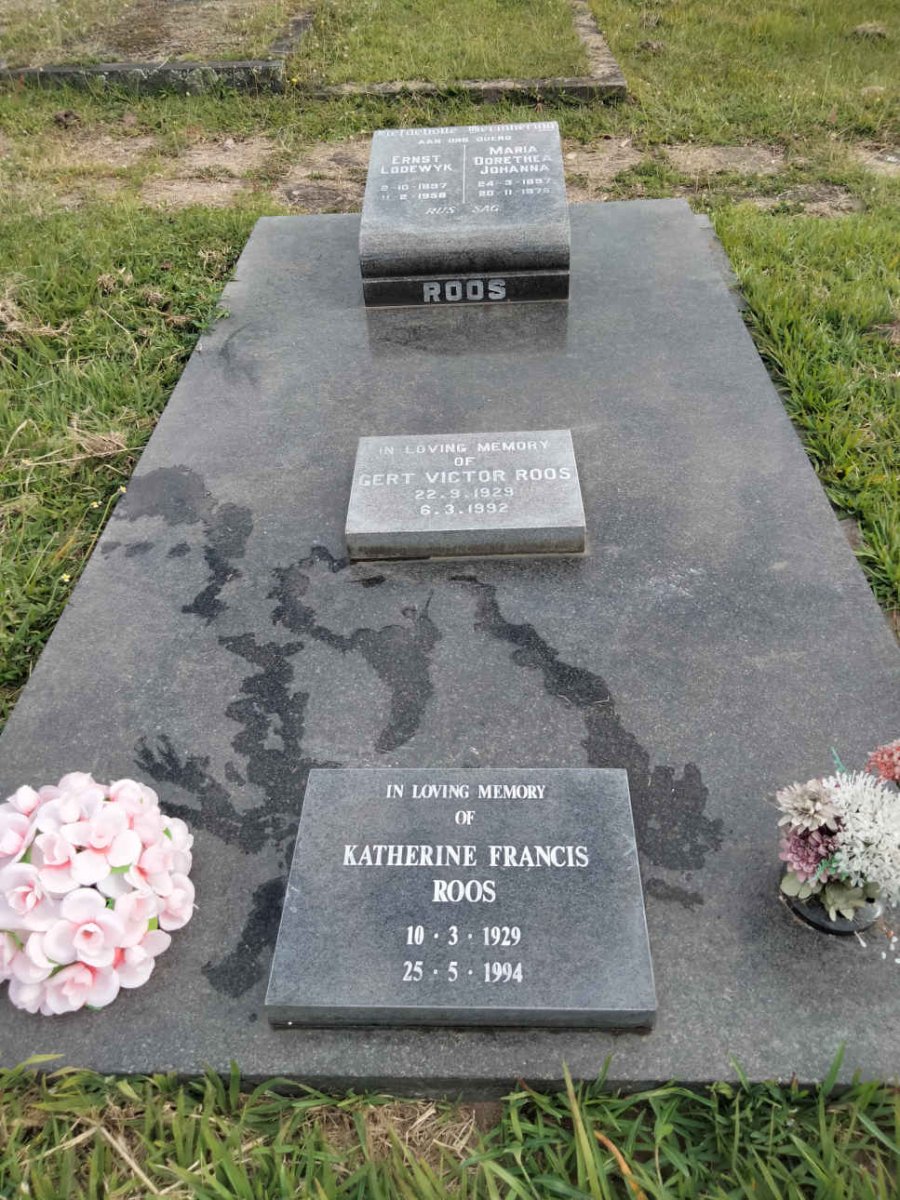 ROOS Ernst Lodewyk 1897-1958 &amp; Maria Dorethea Johanna 1897-1976