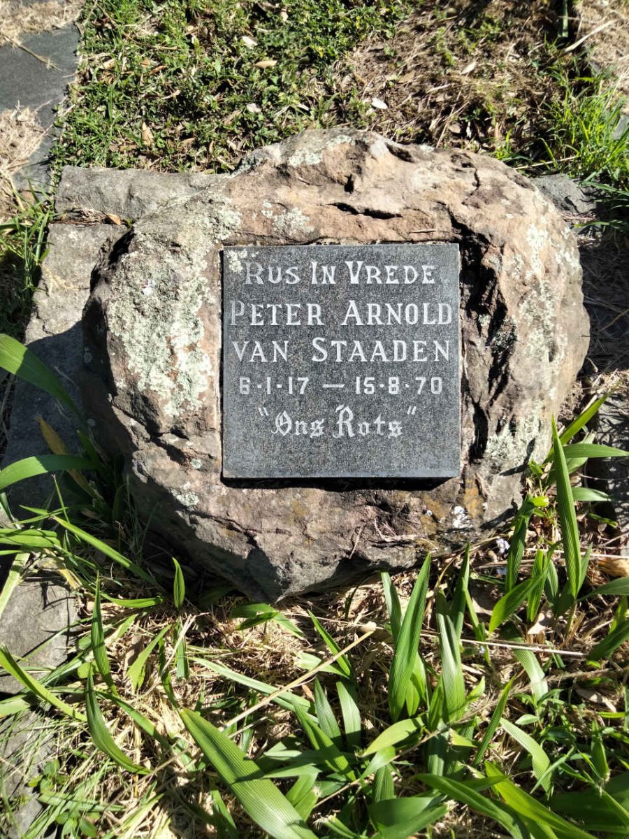 STAADEN Peter Arnold, van 1917-1970