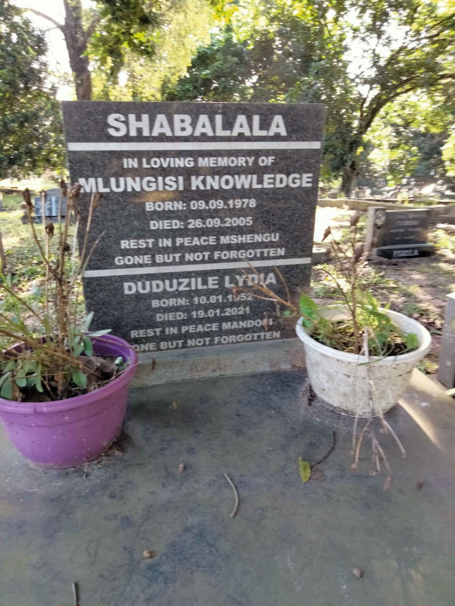 SHABALALA Mlungisi Knowledge 1978-2005 & Duduzile Lydia 1952-2021