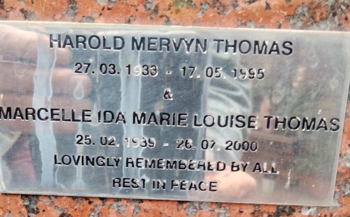 THOMAS Harold Mervyn 1933-1995 & Marcelle Ida Marie Louise 1939-2000