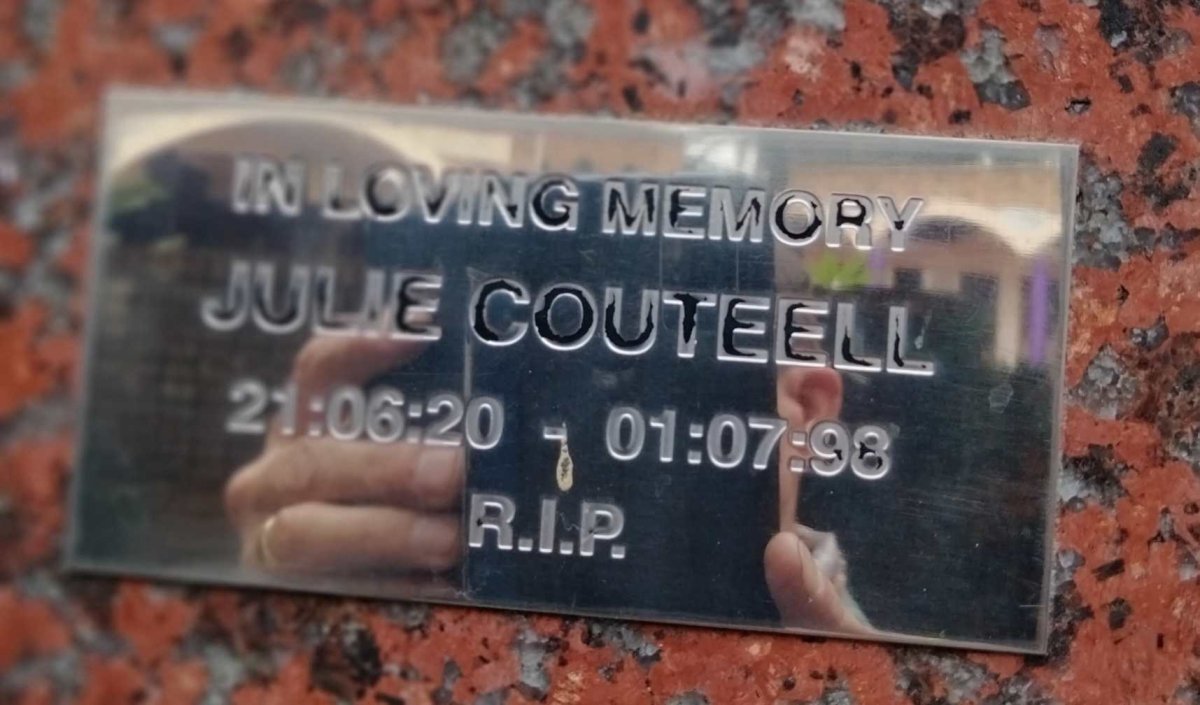 COUTEELL Julie 1920-1998