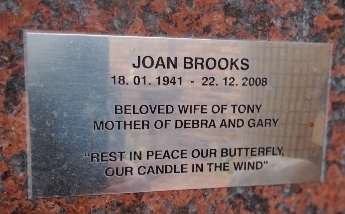 BROOKS Joan 1941-2008