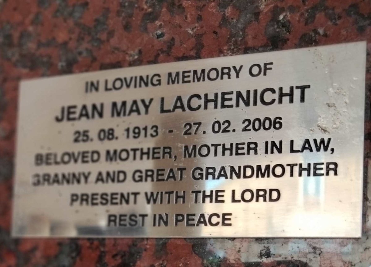LACHENICHT Jean May 1913-2006