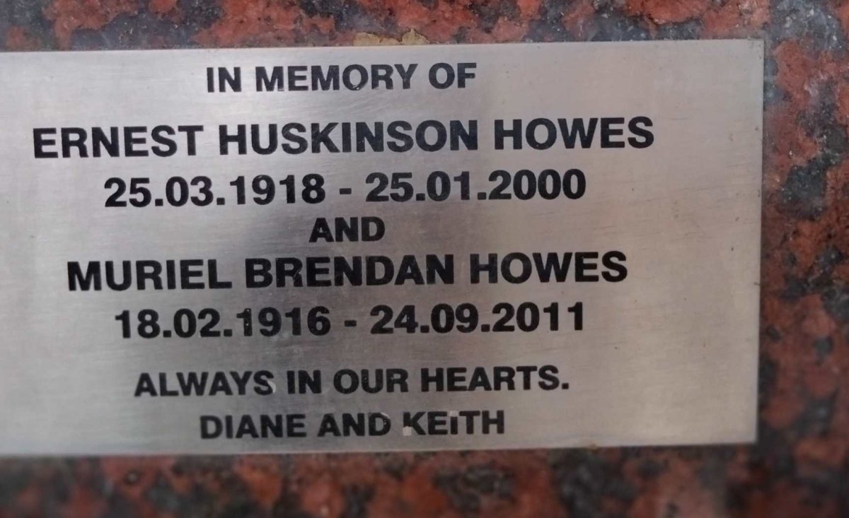 HOWES Ernest Huskinson 1918-2000 & Muriel Brendan 1916-2011