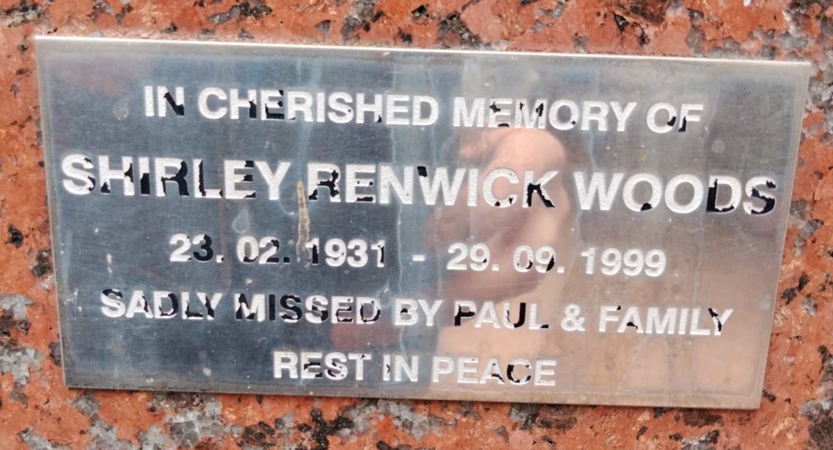 WOODS Shirley Renwick 1931-1999