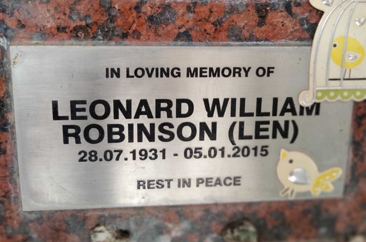 ROBINSON Leonard William 1931-2015