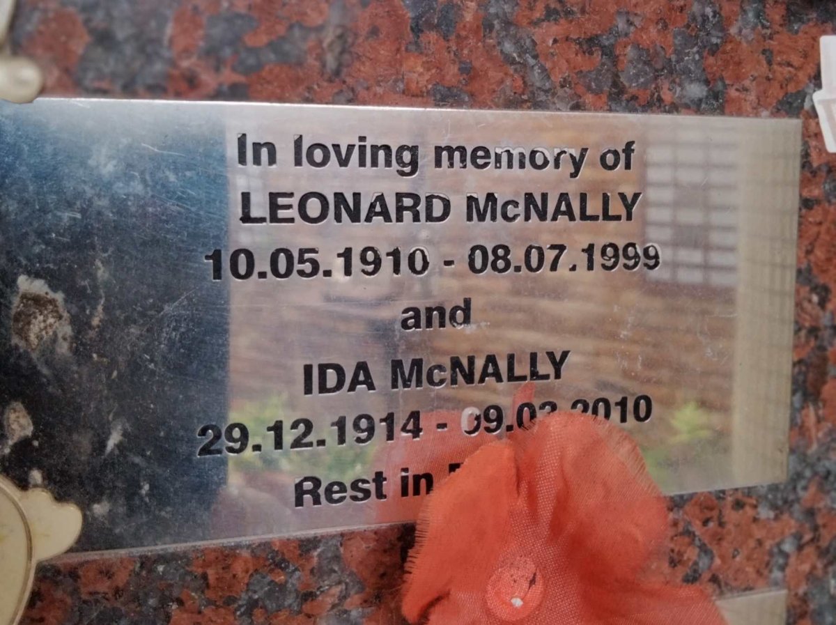 MCNALLY Leonard 1910-1999 & Ida 1914-2010
