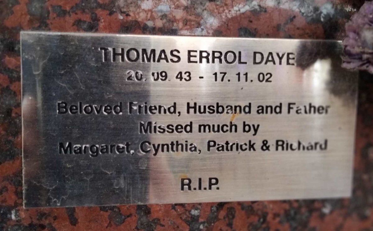 DAYE Thomas Errol 1943-2002