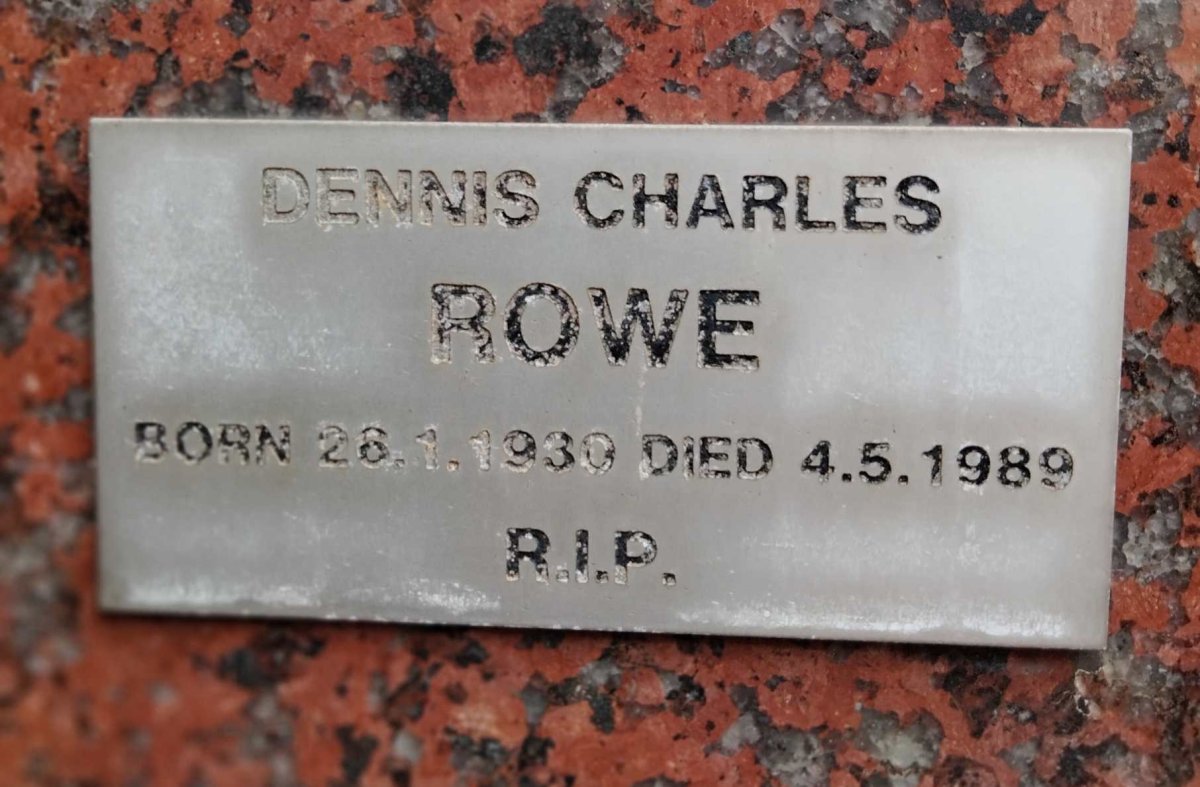 ROWE Dennis Charles 1930-1989