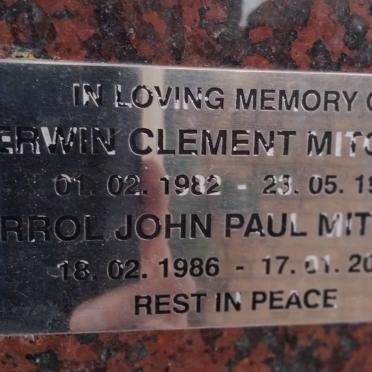 MITCHELL Erwin Clement 1982-1999 :: MITCHELL Errol John Paul 1986-2003