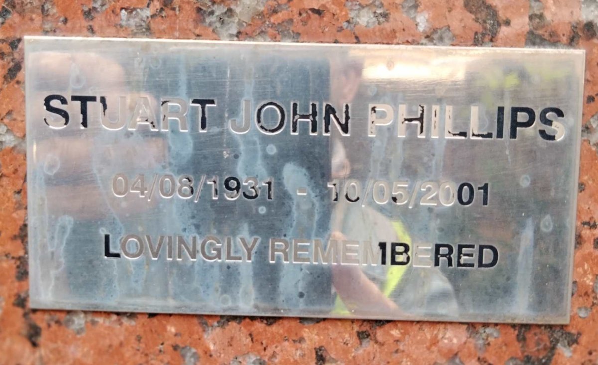 PHILLIPS Stuart John 1931-2001
