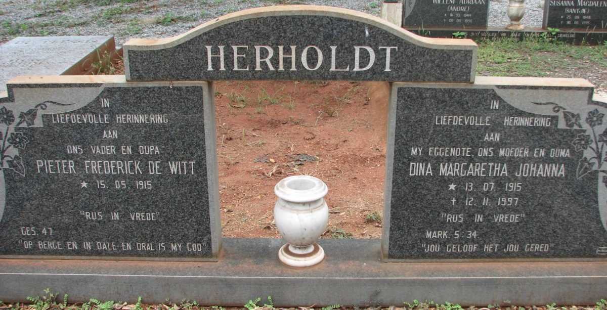 HERHOLDT Pieter Frederick de Witt 1915- &amp; Dina Margaretha Johanna 1915-1997