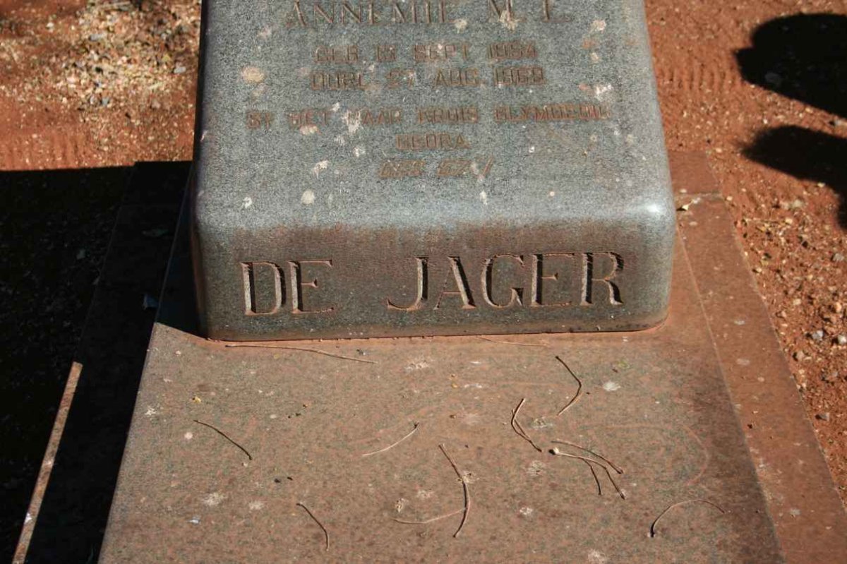JAGER Annemie M.E., de 1954-1969