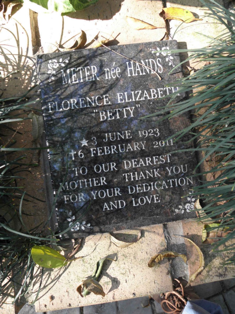 METER Florence Elizabeth nee HANDS 1923-2011
