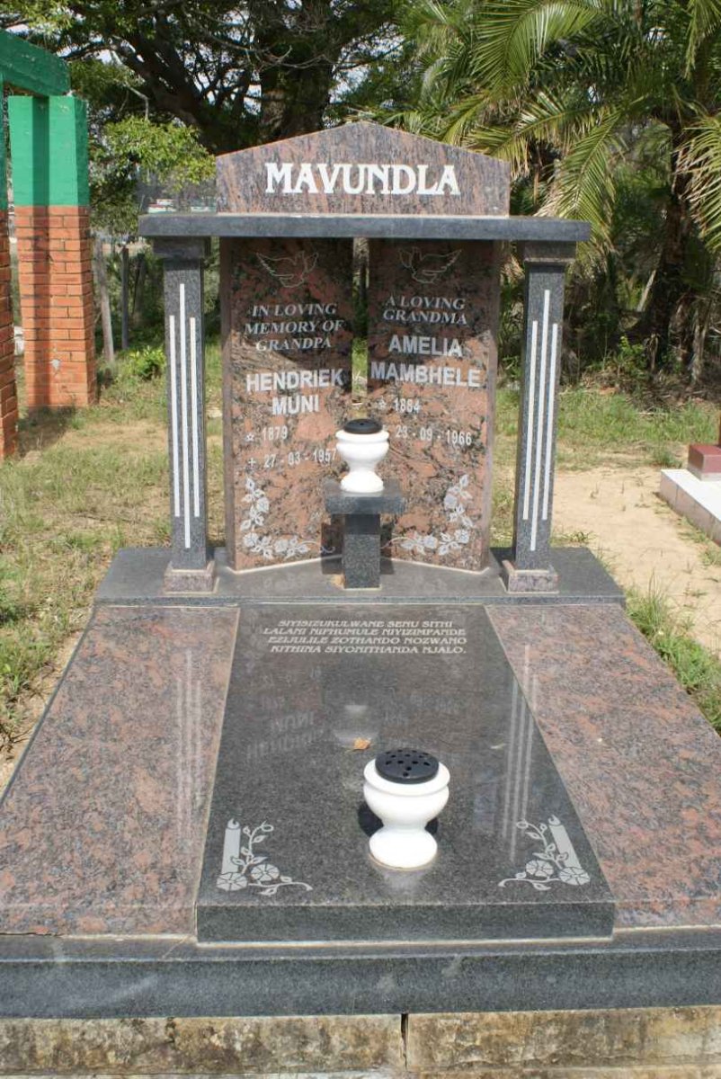 MAVUNDLA Hendriek Muni 1879-1957 &amp; Amelia Mambhele 1884-1966
