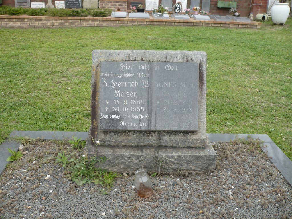 KAISER J.Heinrich W. 1888-1955 &amp; Agnes M.H. 1899-1993
