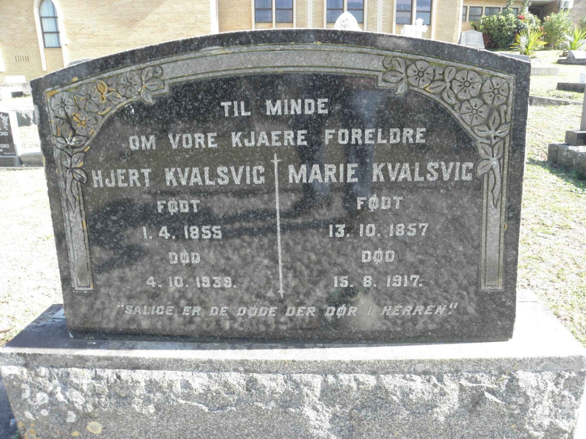 KVALSVIG Hjert 1855-1939 &amp; Marie 1857-1917