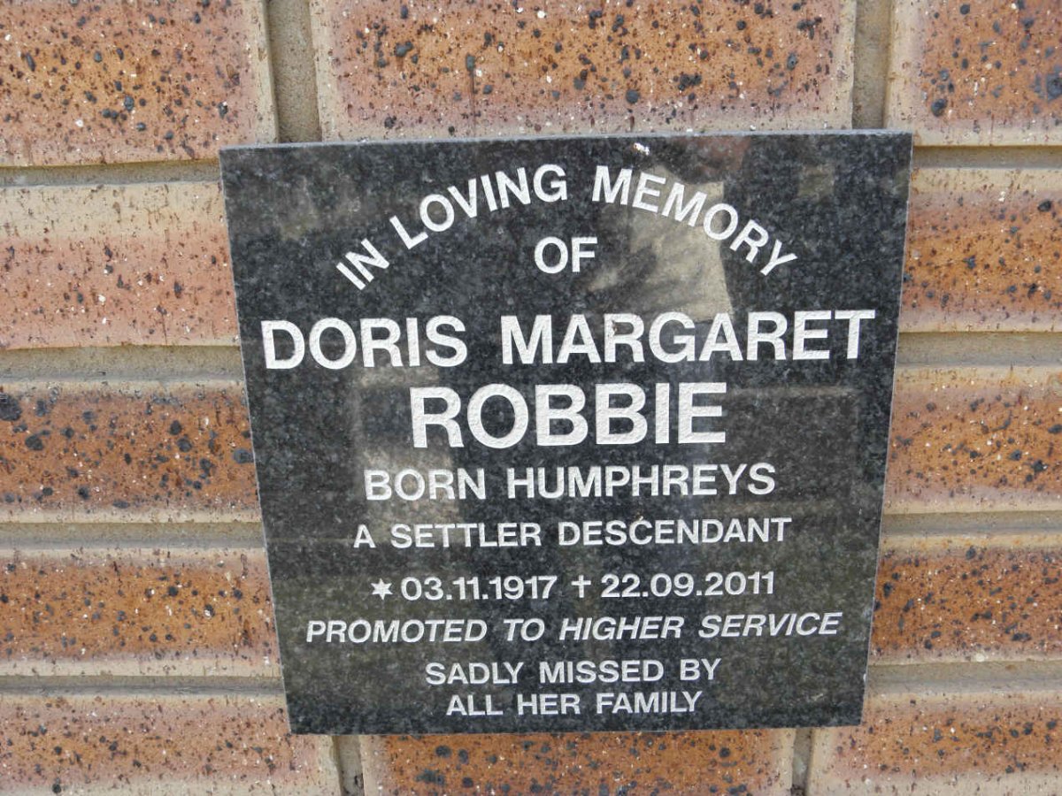 ROBBIE Doris Margaret nee HUMPHREYS 1917-2011