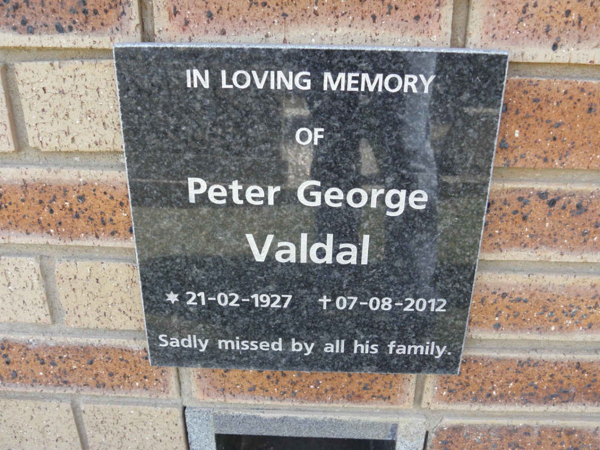 VALDAL Peter George 1927-2012