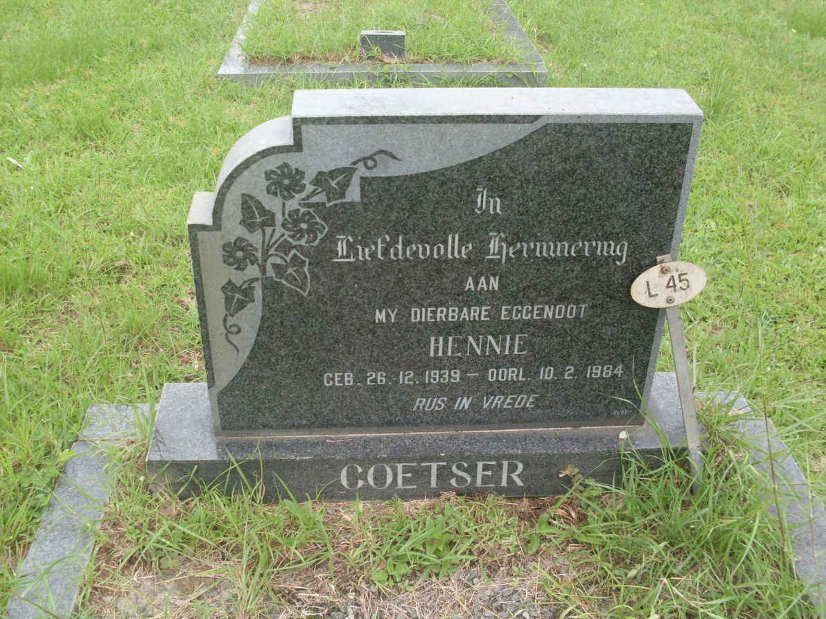 COETSER Hennie 1939-1984