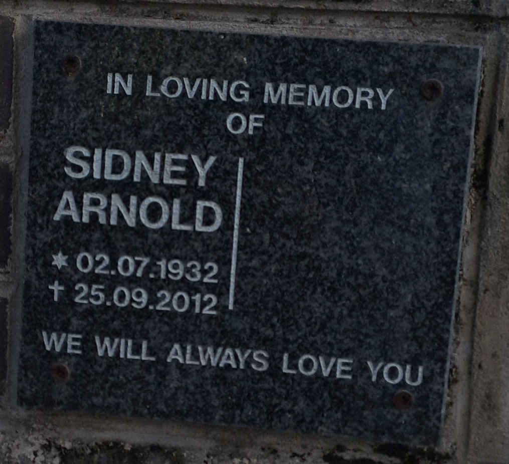 ARNOLD Sidney 1932-2012