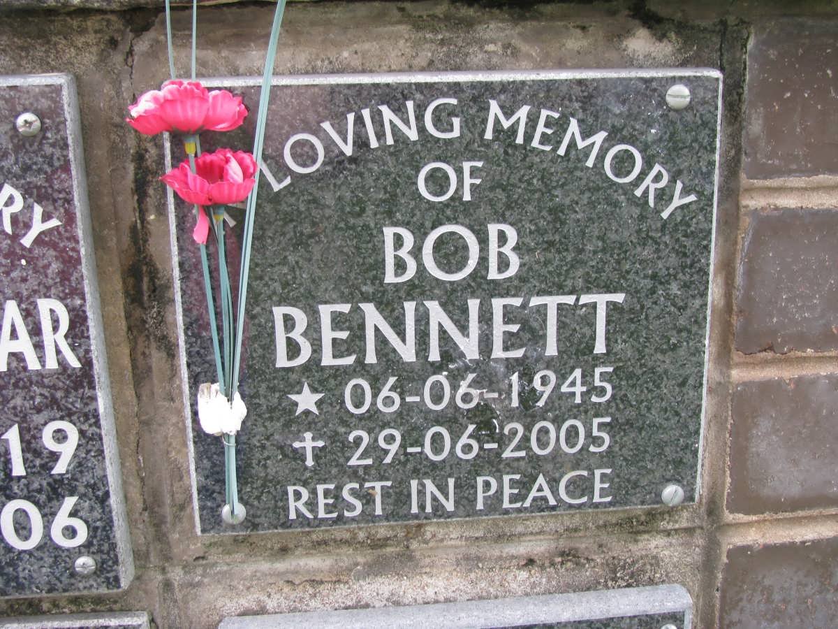 BENNET Bob 1945-2005