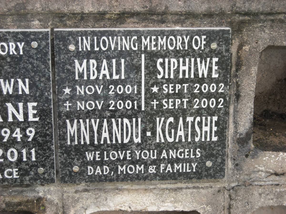KGATSHE Mbali, Mnyandu 2001-2001 :: MNYANDU-KGATSHE Siphiwe 2002-2002