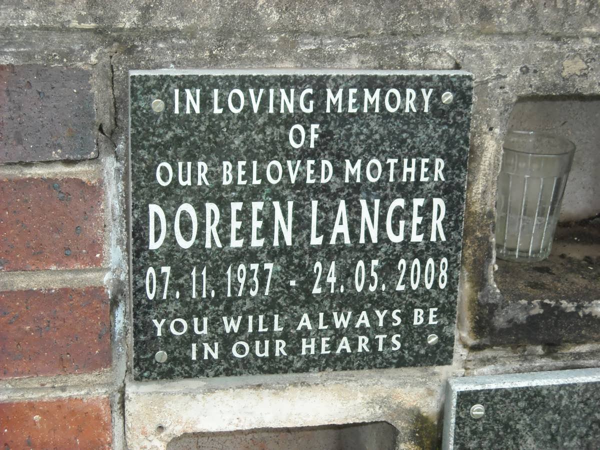 LANGER Doreen 1937-2008