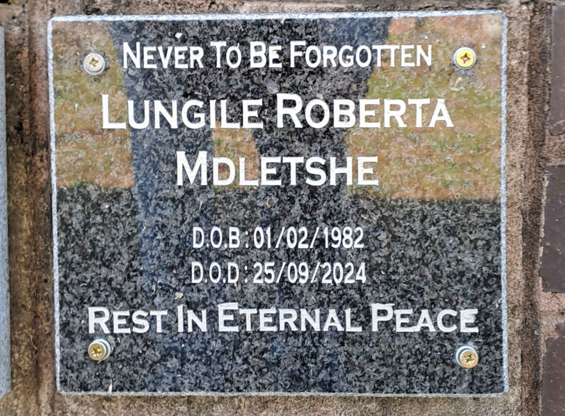 MDLETSHE Lungile Roberta 1982-2024