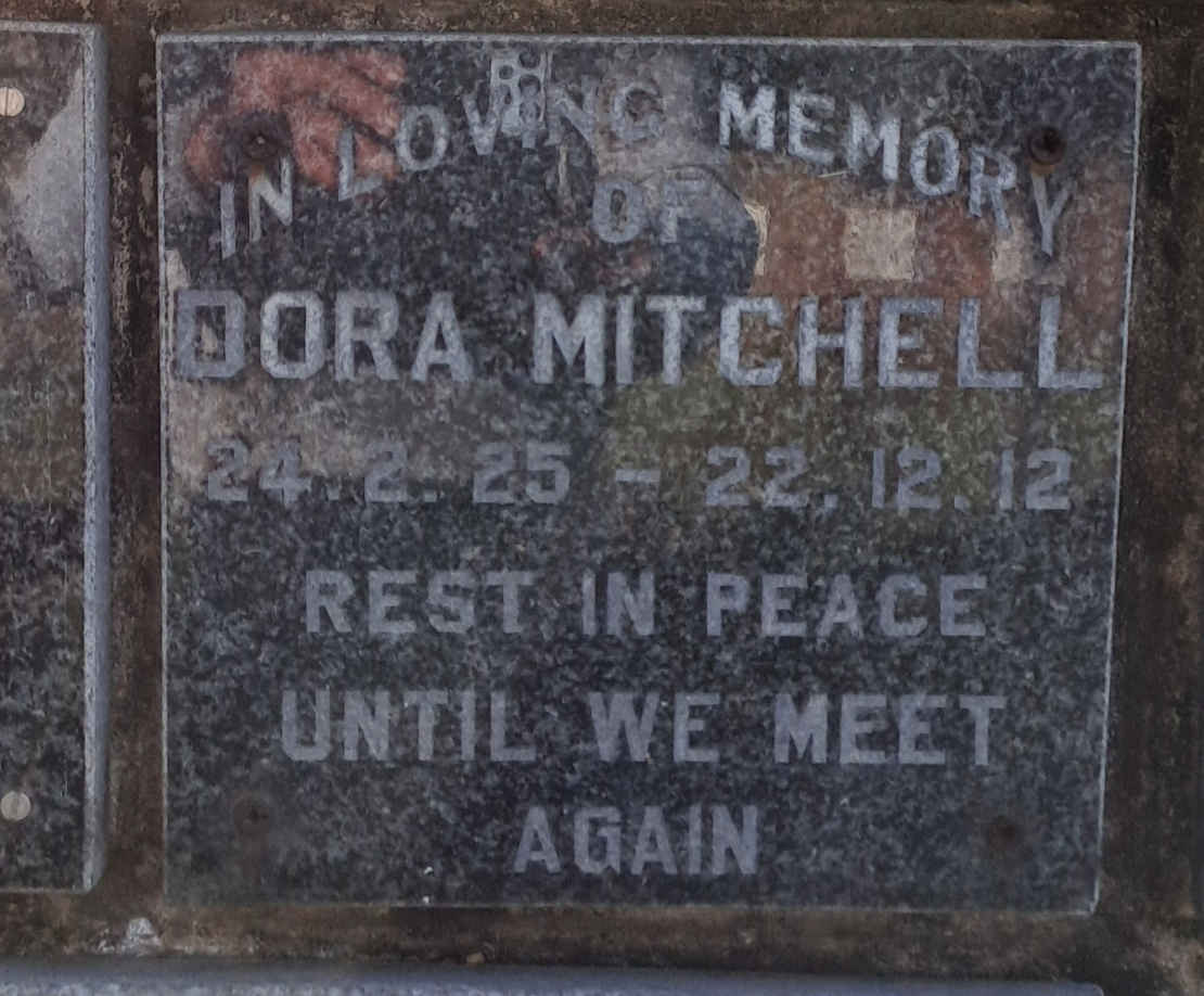 MITCHELL Dora 1925-2012