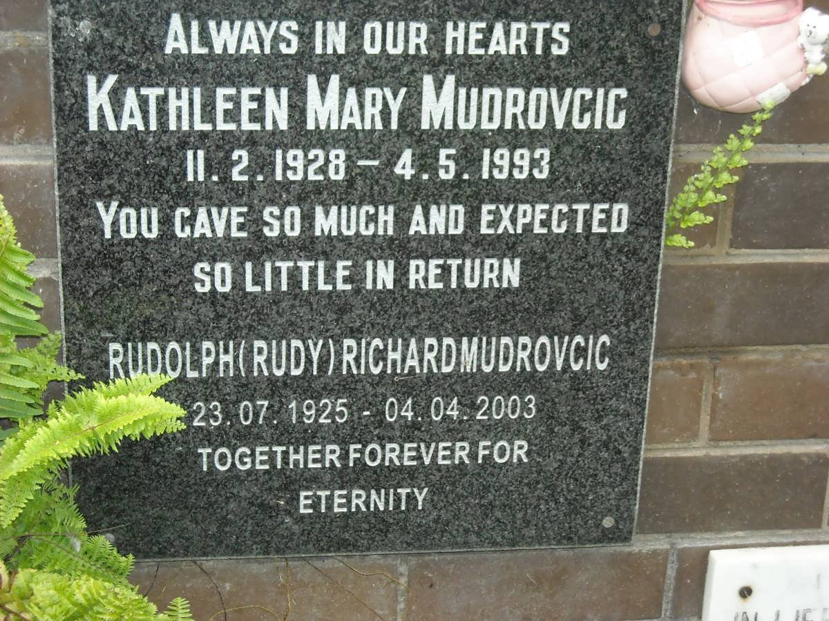MUDROVCIC Rudolph Richard 1925-2003 &amp; Kathleen Mary 1928-1993