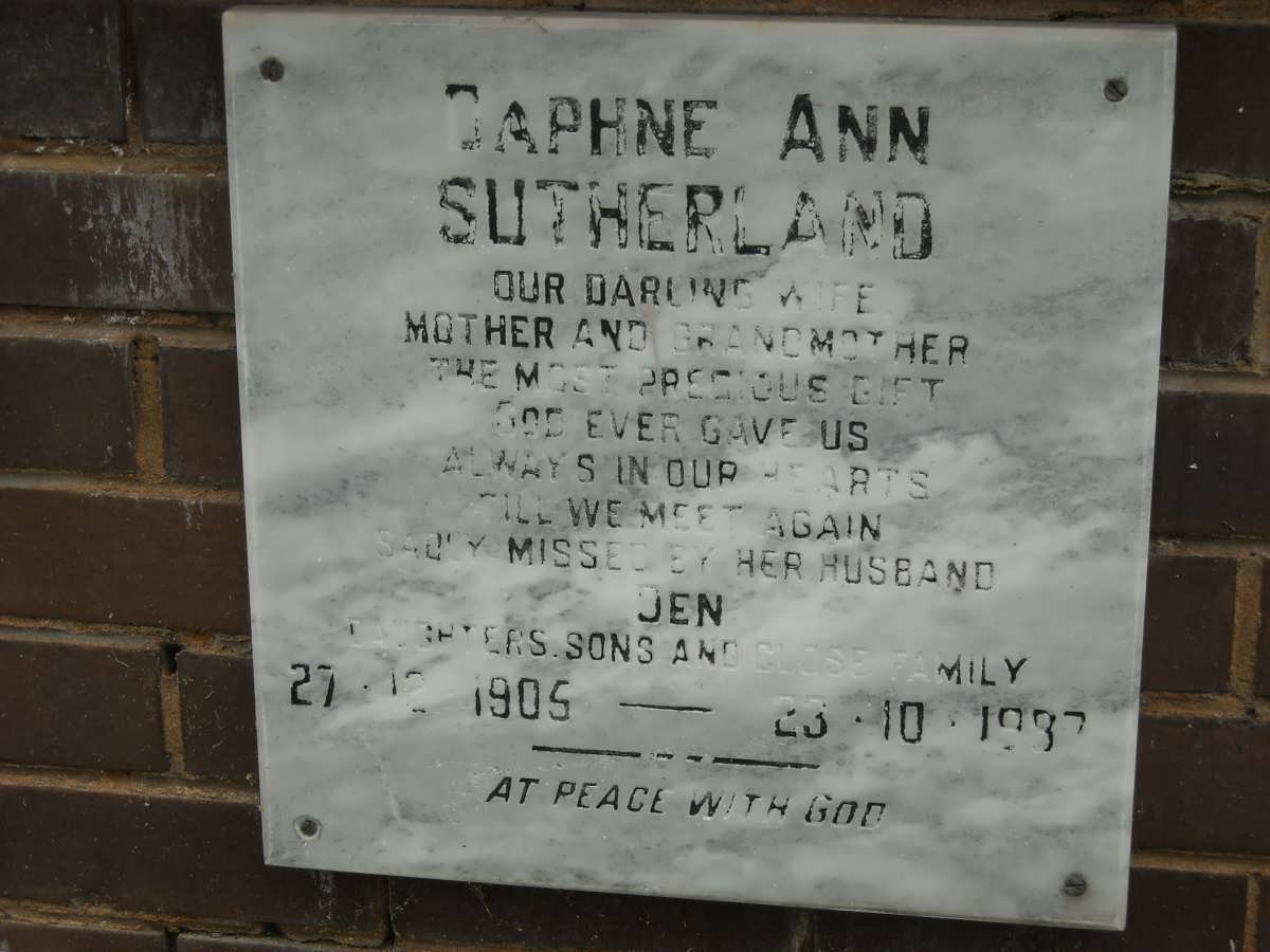 SUTHERLAND Daphne Ann 1905-1987