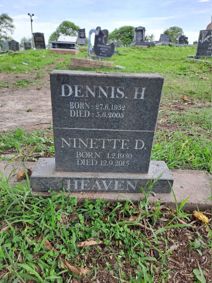 HEAVEN Dennis H. 1932-2005 & Ninette D. 1930-2015