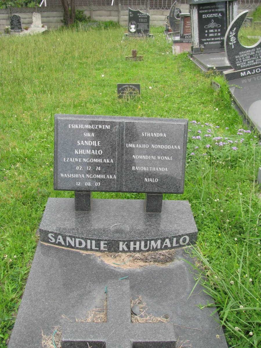 KHUMALO Sandile 1974-2003