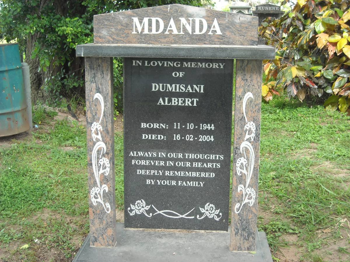 MDANDA Dumisani Albert 1944-2004