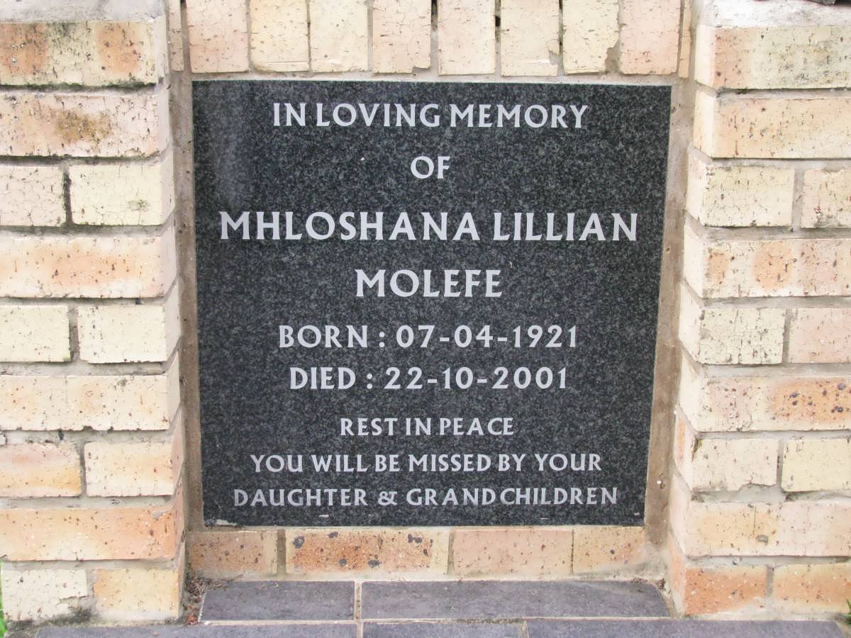 MOLEFE Mhloshana Lillian 1921-2001