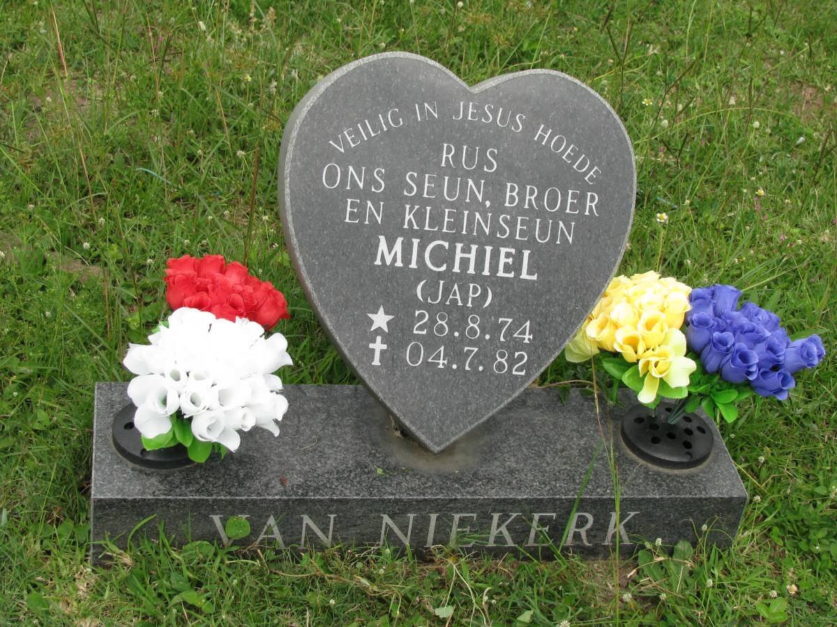 NIEKERK Michiel, van 1974-1982