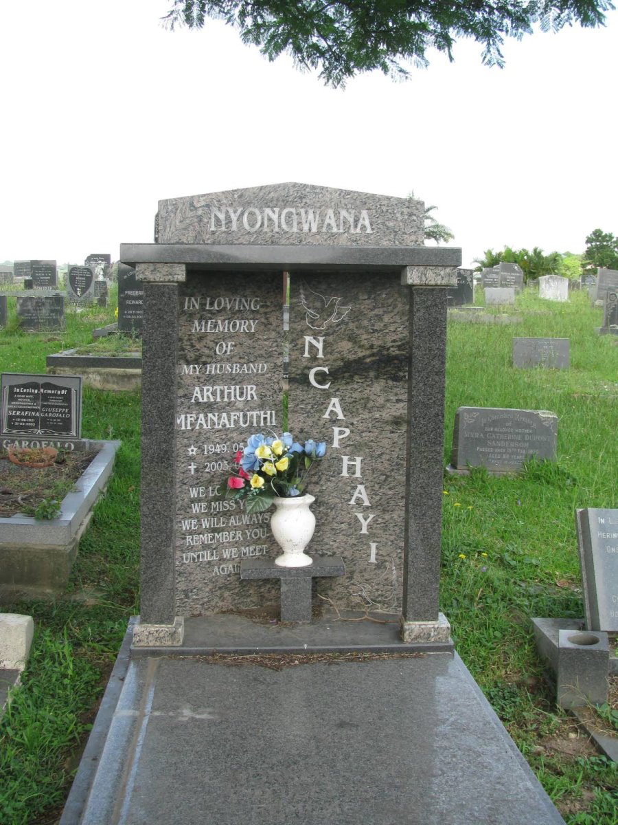 NYONGWANA Arthur Mfanafuthi Ncaphayi 1949-2005