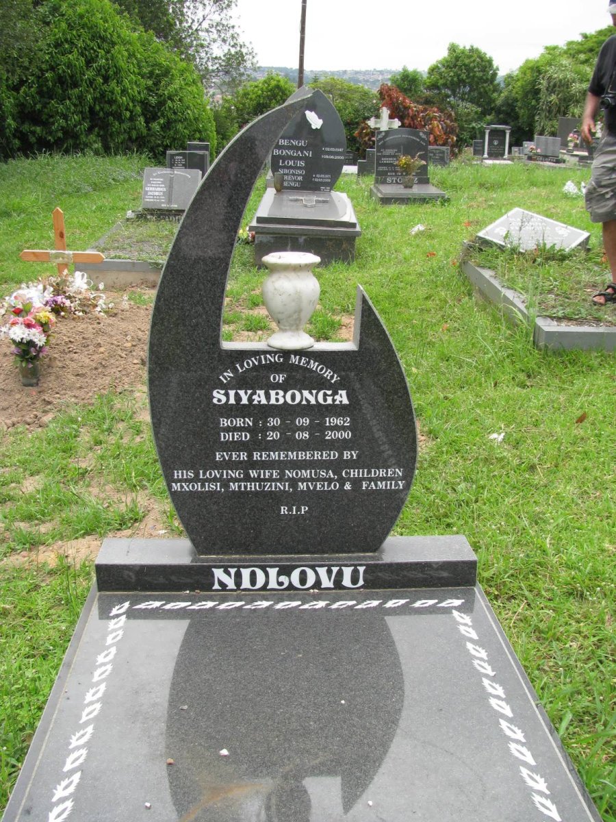 NDLOVU Siyabonga 1962-2000