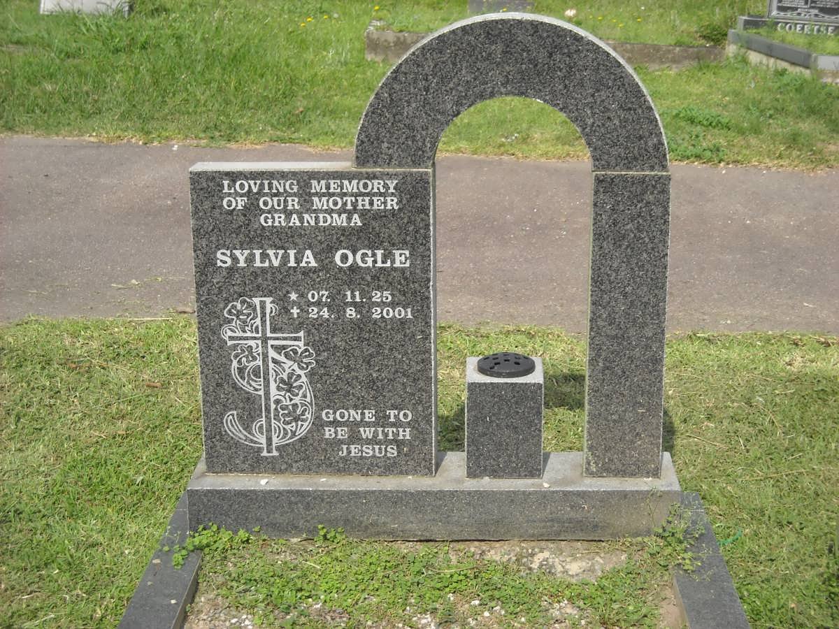 OGLE Sylvia 1925-2001