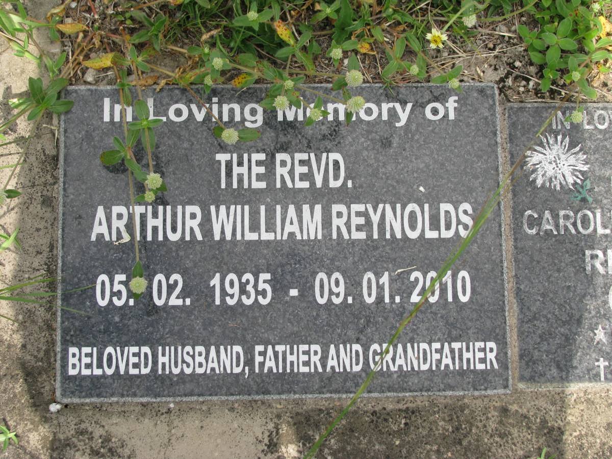 REYNOLDS Arthur William 1935-2010