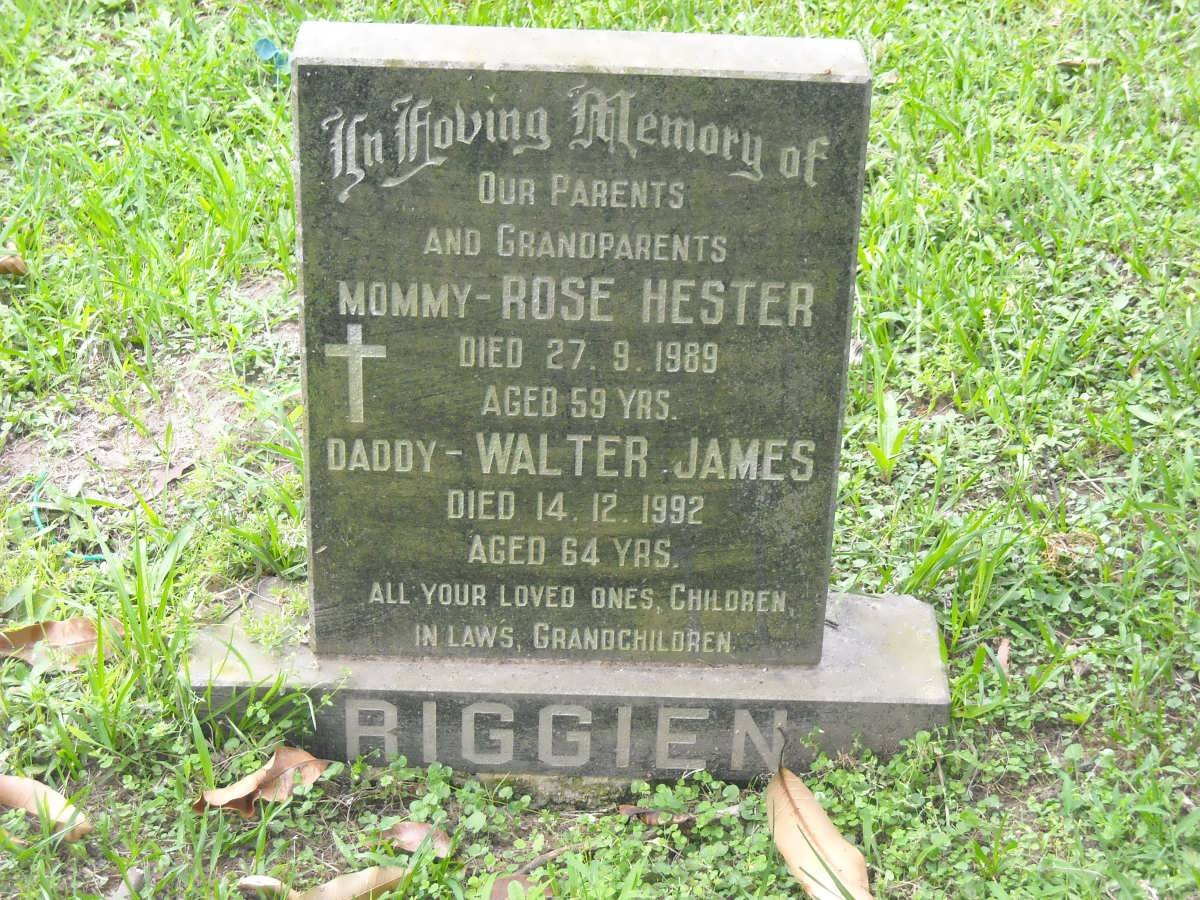 RIGGIEN Walter James -1992 &amp; Rose Hester -1989