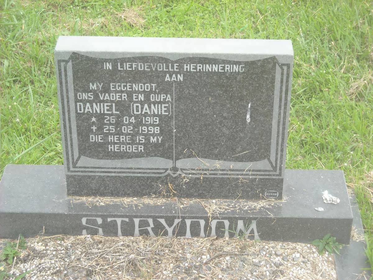 STRYDOM Daniel 1919-1998
