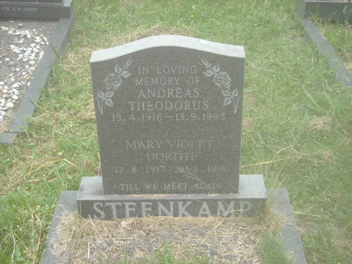 STEENKAMP Andrèas Theodorus 1916-1995 &amp; Mary Violet Dorothy 1917-1998