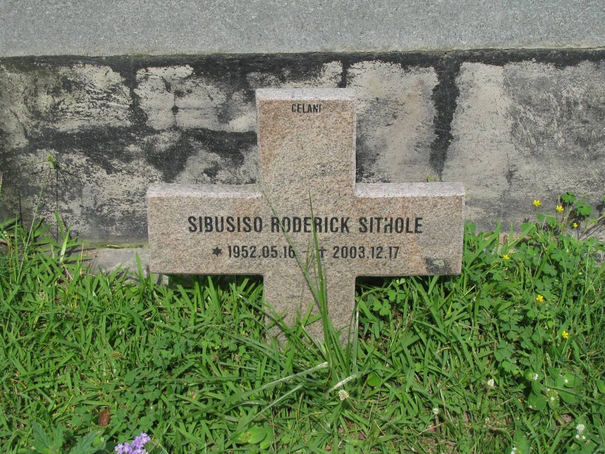 SITHOLE Sibusiso Roderick 1952-2003
