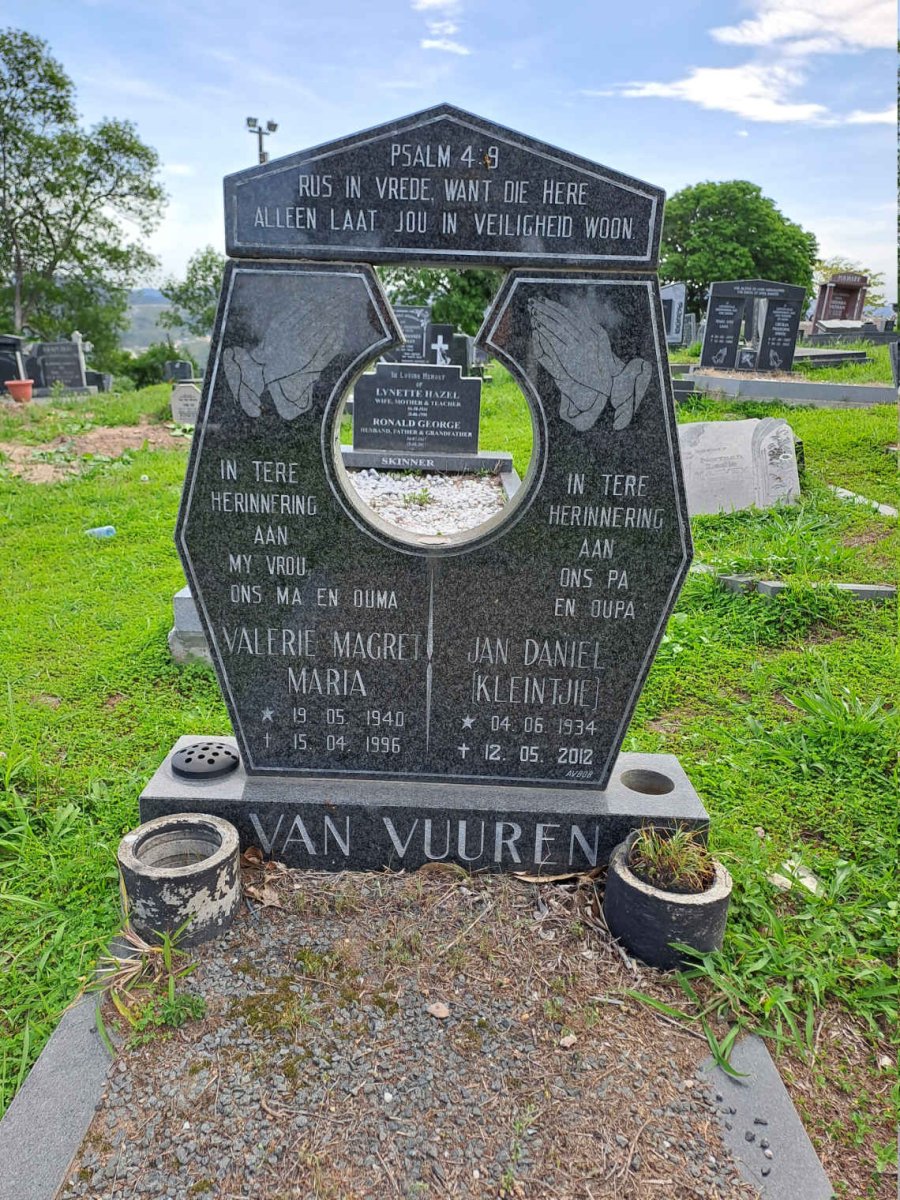 VUUREN Jan Daniel, van 1934-2012 & Valerie Magret Maria 1940-1996