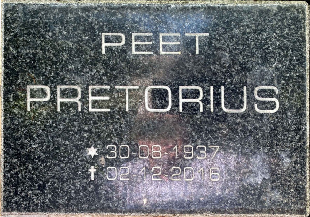 PRETORIUS Peet 1937-2016