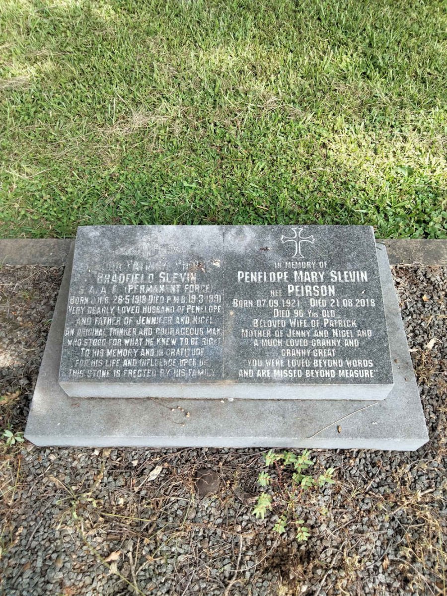 SLEVIN Patrick Pierce Bradfield 1918-1991 & Penelope Mary PEIRSON 1921-2018
