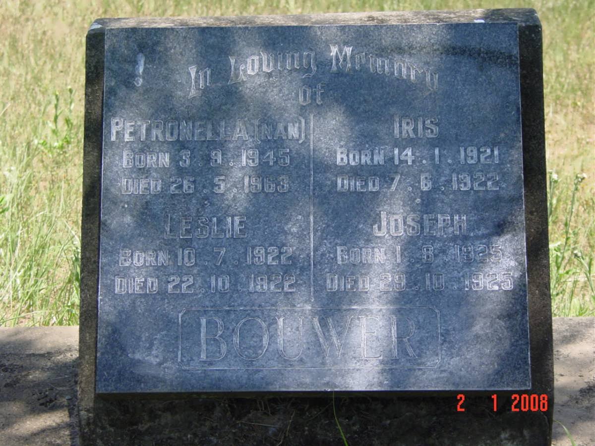 BOUWER Joseph 1925-1925 :: BOUWER Iris 1921-1922 :: BOUWER Leslie 1922-1922 :: BOUWER Petronella 1945-1963